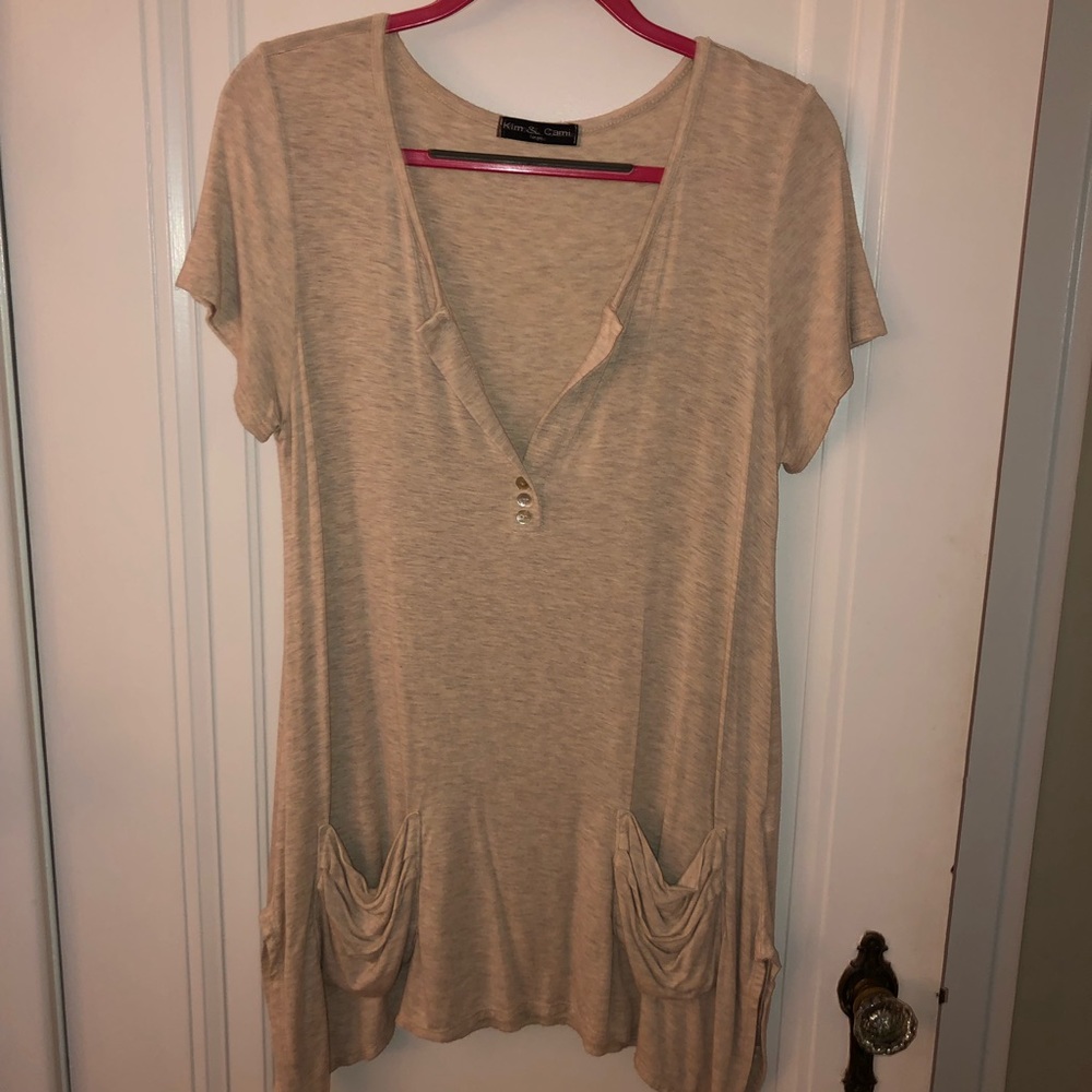 Low cut v neck tee